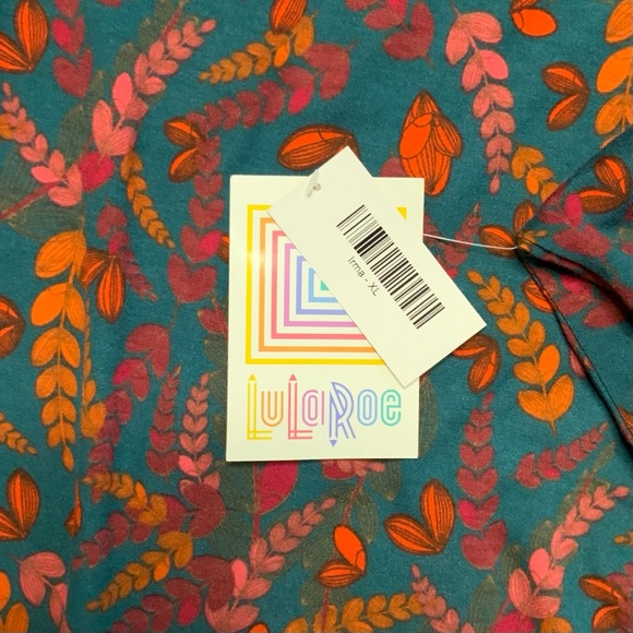 LulaRoe Tops - Picture 8 of 15
